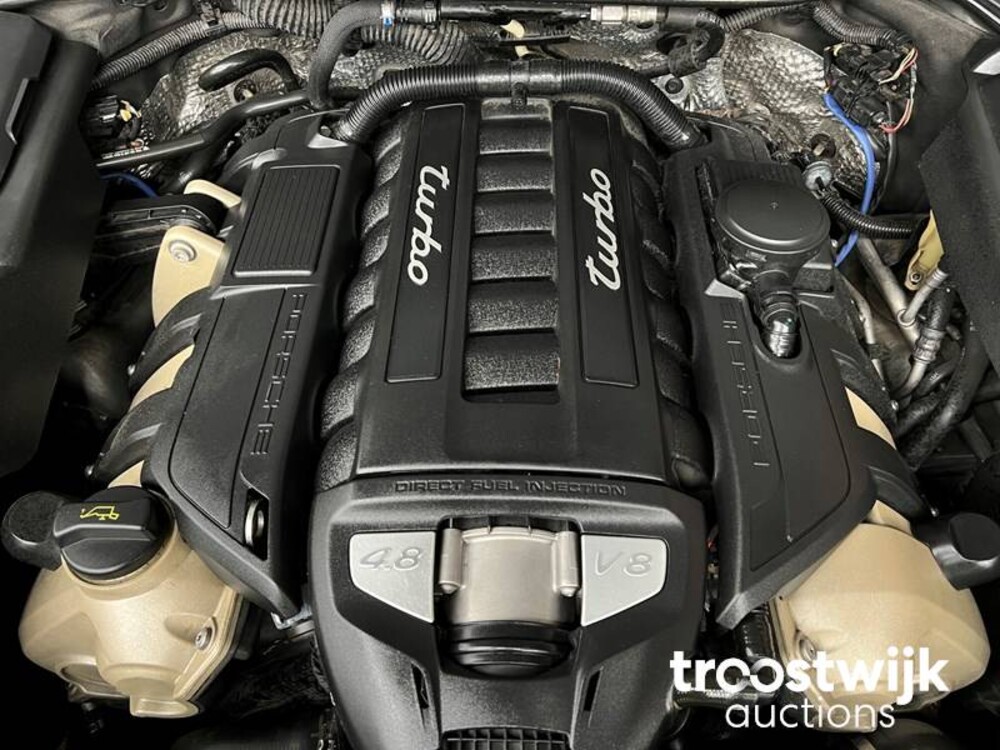 Porsche Cayenne Turbo 4.8 V8 500PS 2010