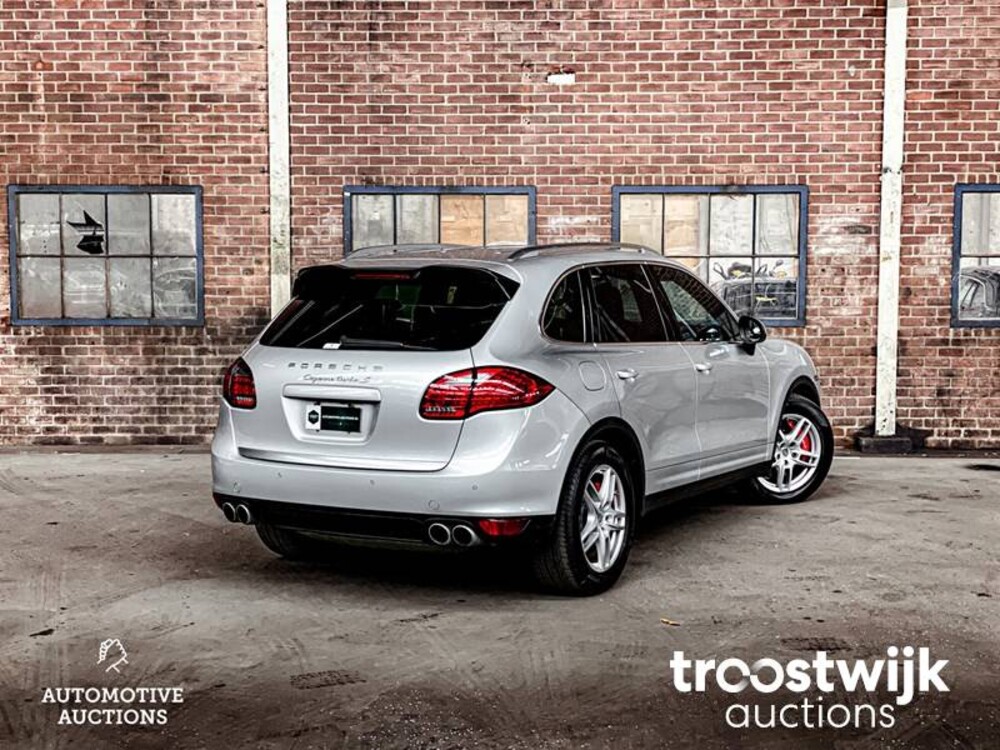Porsche Cayenne Turbo 4.8 V8 500PS 2010