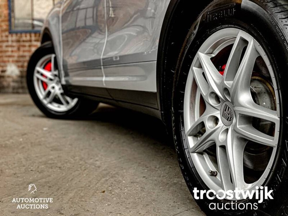 Porsche Cayenne Turbo 4.8 V8 500PS 2010