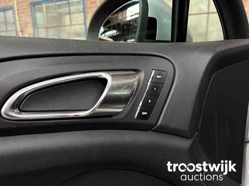 Porsche Cayenne Turbo 4.8 V8 500PS 2010