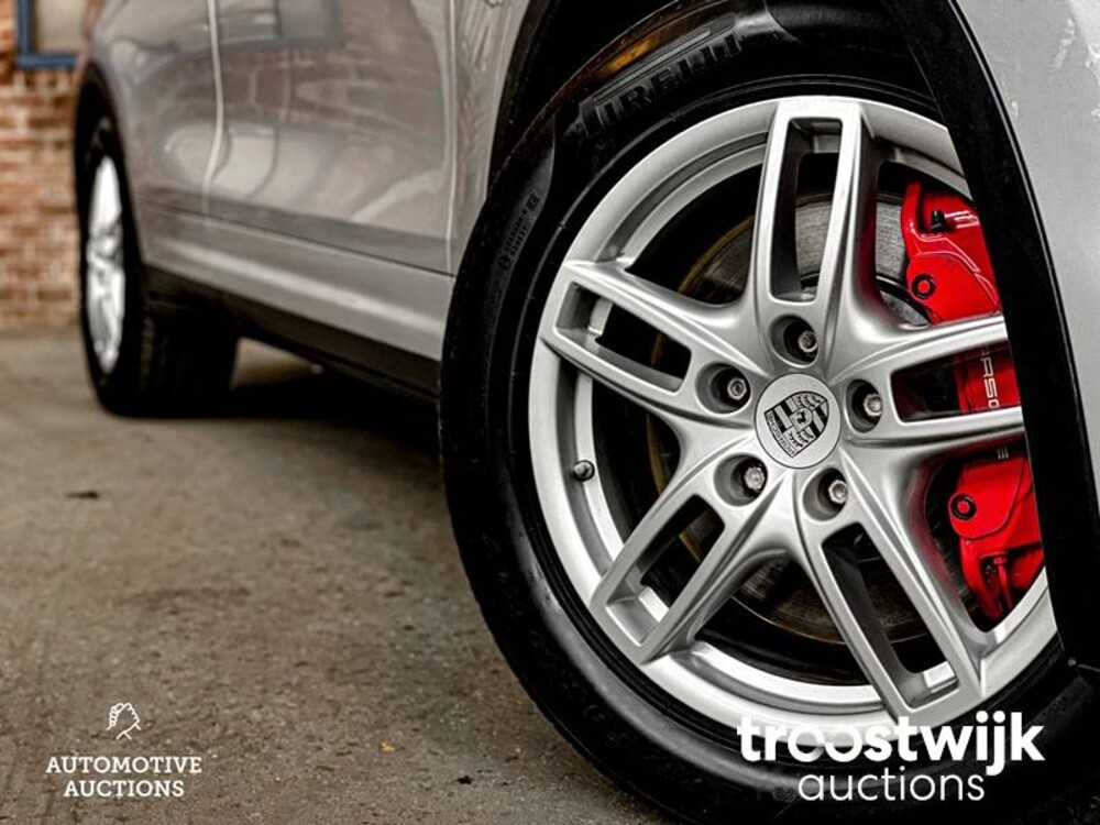 Porsche Cayenne Turbo 4.8 V8 500PS 2010