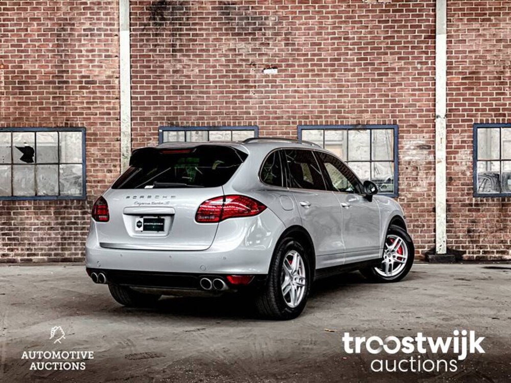 Porsche Cayenne Turbo 4.8 V8 500PS 2010