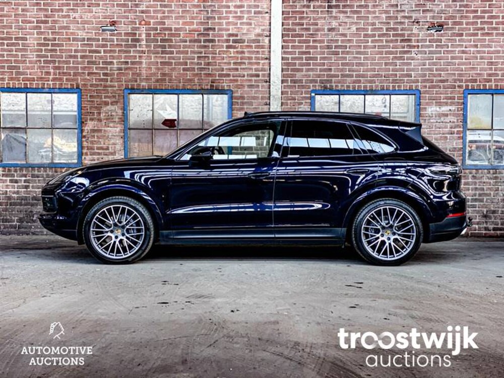 Porsche Cayenne E-Hybrid 3.0 V6 SportChrono 462hp 2018 -Orig. NL-, TH-899-N
