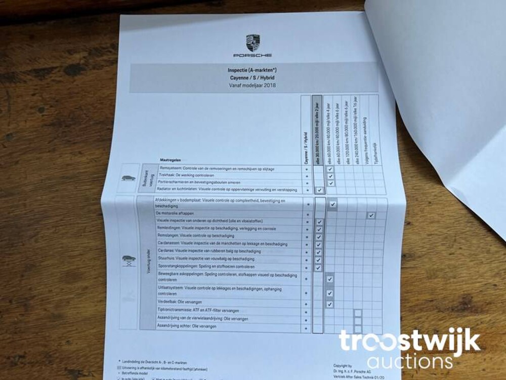 Porsche Cayenne E-Hybrid 3.0 V6 SportChrono 462hp 2018 -Orig. NL-, TH-899-N