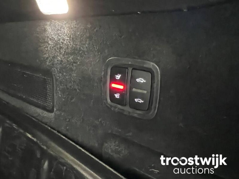 Porsche Cayenne E-Hybrid 3.0 V6 SportChrono 462hp 2018 -Orig. NL-, TH-899-N