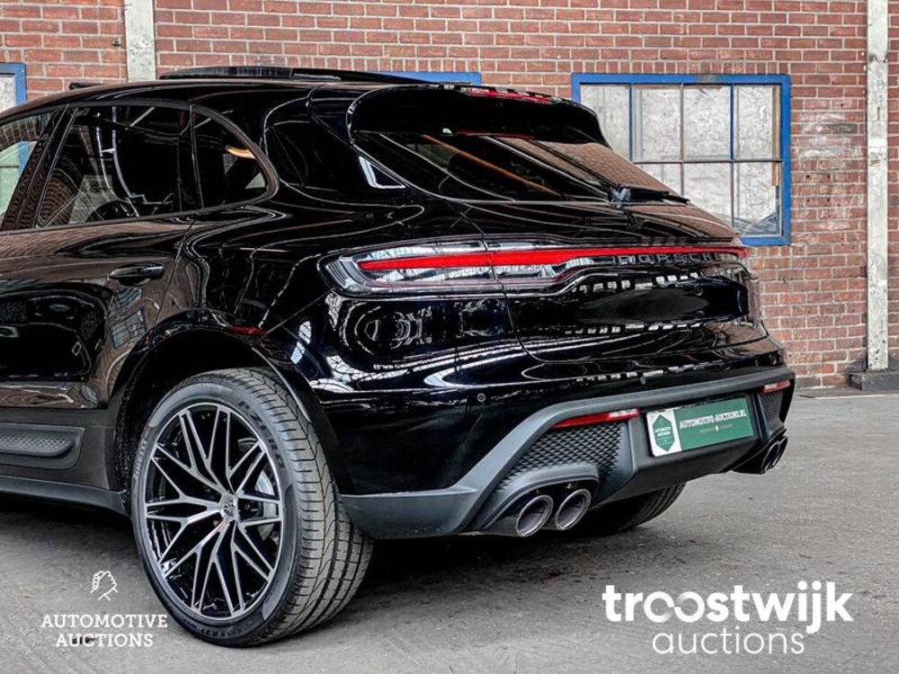 Porsche Macan 2.0  PDK 265hp MY2023 -Herstellergarantie-