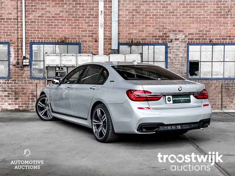 BMW 740e iPerformance High Executive 326hp 2016 7er, ND-647-F