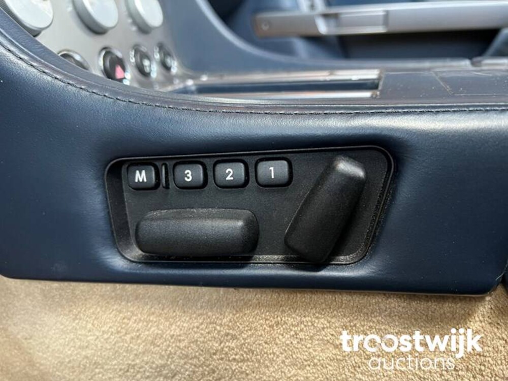 Aston Martin DB9 6.0 V12 450PS 2007