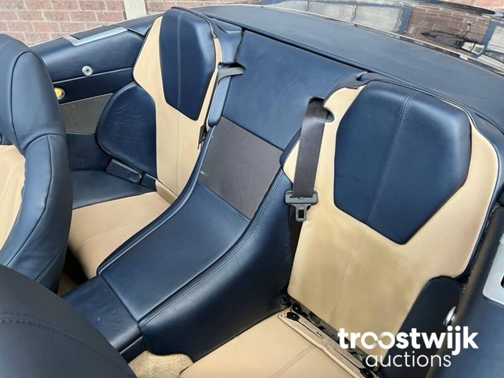 Aston Martin DB9 6.0 V12 450PS 2007