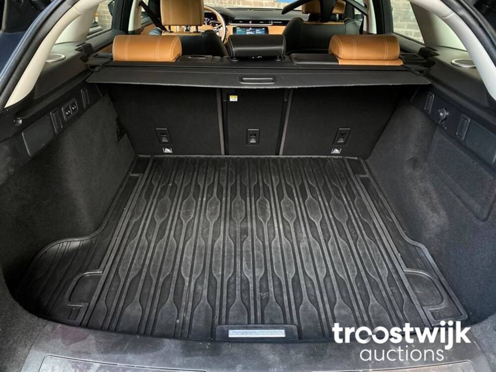 Land Rover Range Rover Velar P380 3.0 V6 Supercharged R-Dynamic HSE 380hp 2018