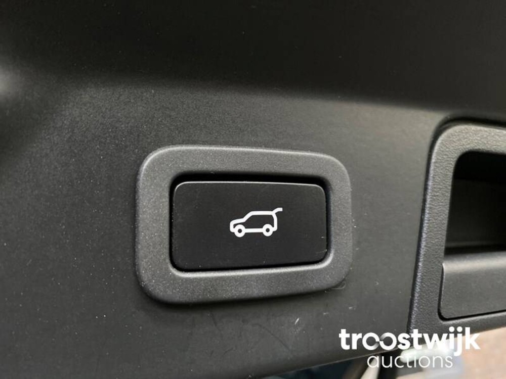 Land Rover Range Rover Velar P380 3.0 V6 Supercharged R-Dynamic HSE 380hp 2018