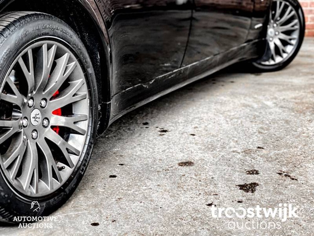 Maserati Quattroporte Executive GT 4.2  401PS 2010, R-125-TN
