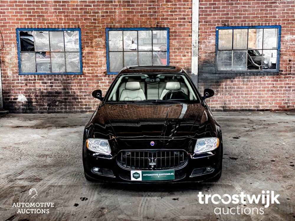 Maserati Quattroporte Executive GT 4.2  401PS 2010, R-125-TN