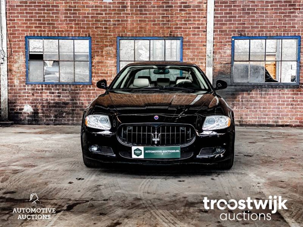 Maserati Quattroporte Executive GT 4.2  401PS 2010, R-125-TN