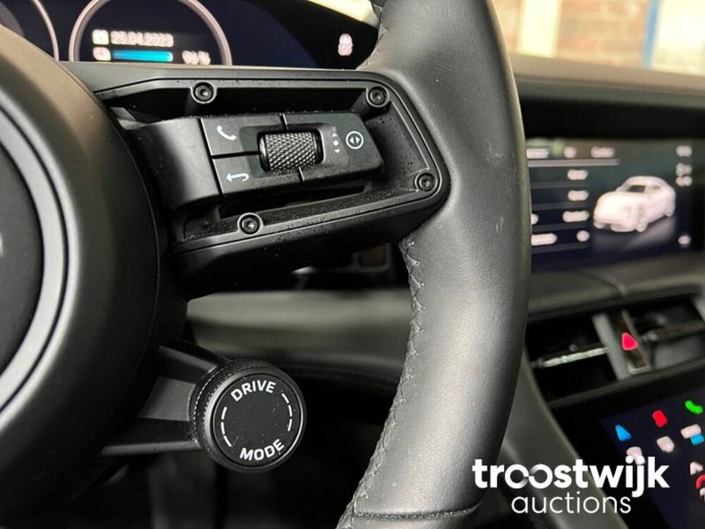 Porsche Taycan 4S Performance 84kWh 84kWh 489PS 2020 -Orig NL-, J-151-JF