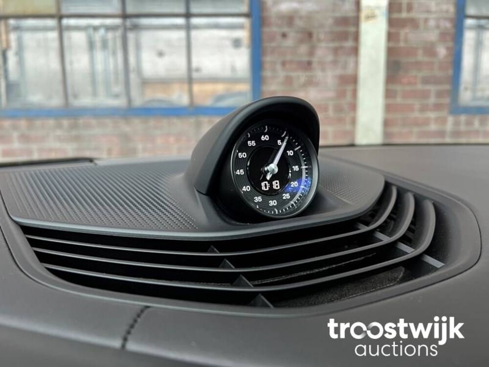 Porsche Taycan 4S Performance 84kWh 84kWh 489PS 2020 -Orig NL-, J-151-JF