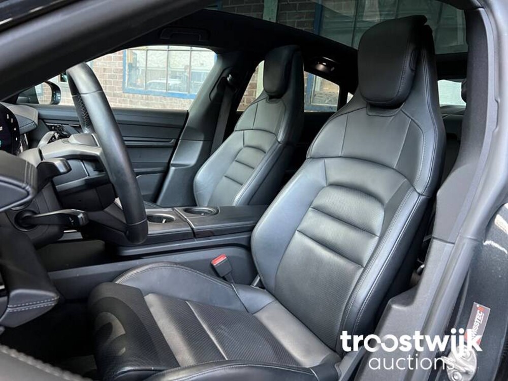 Porsche Taycan 4S Performance 84kWh 84kWh 489PS 2020 -Orig NL-, J-151-JF