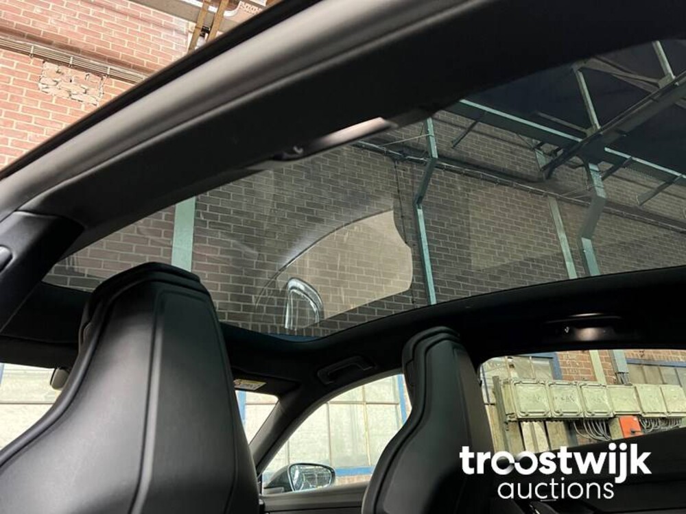 Porsche Taycan 4S Performance 84kWh 84kWh 489PS 2020 -Orig NL-, J-151-JF