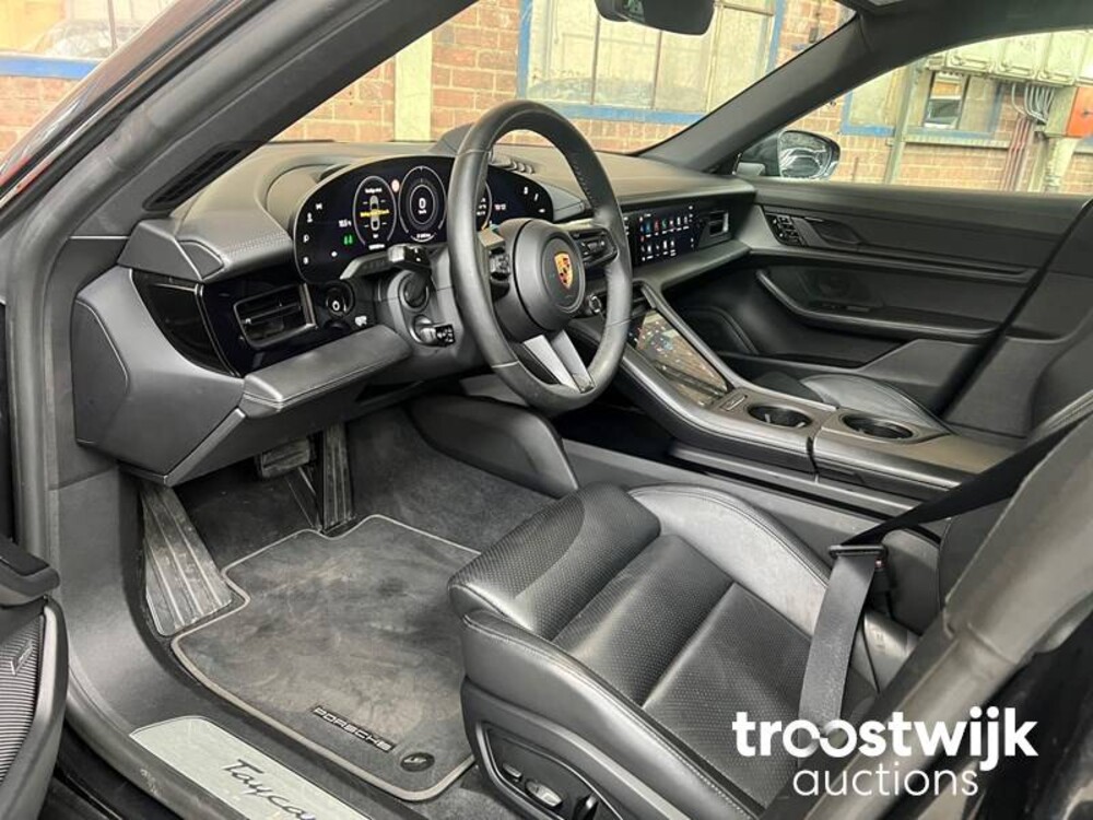 Porsche Taycan 4S Performance 84kWh 84kWh 489PS 2020 -Orig NL-, J-151-JF
