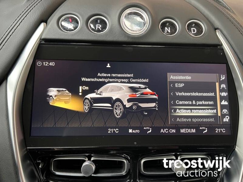 Aston Martin DBX 4.0 V8 551PS 2020, R-303-JK