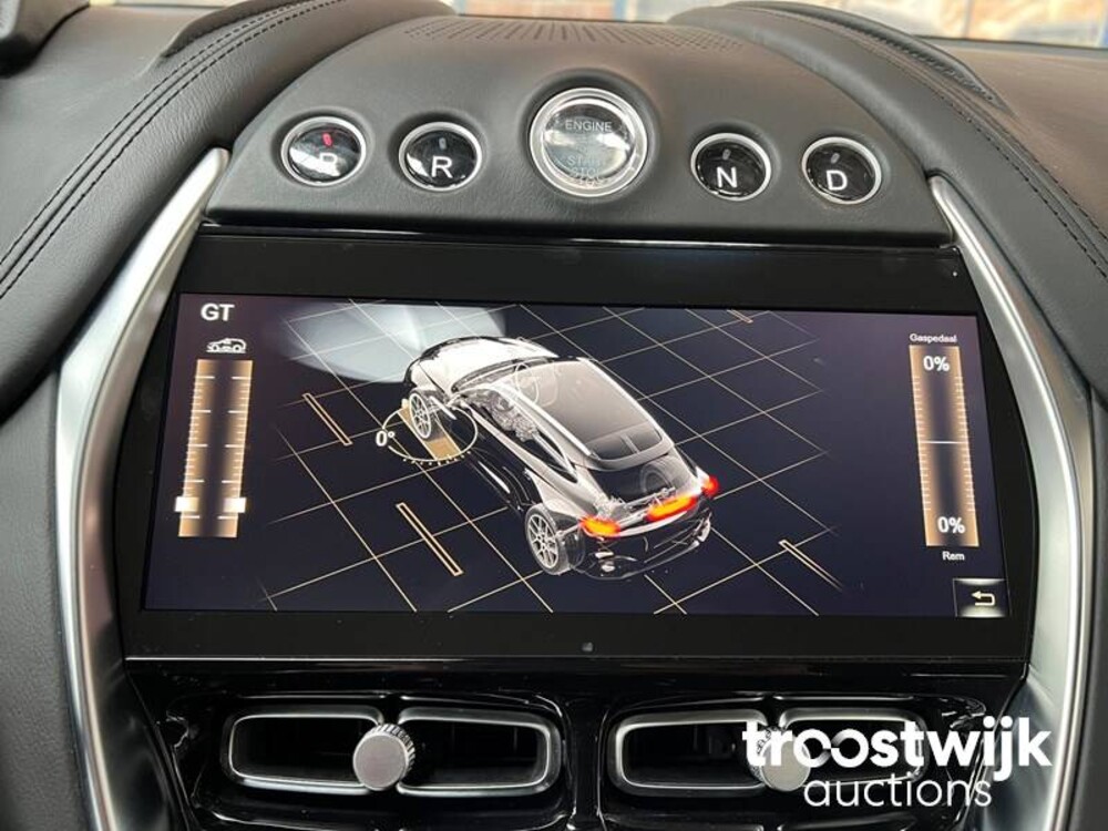 Aston Martin DBX 4.0 V8 551PS 2020, R-303-JK