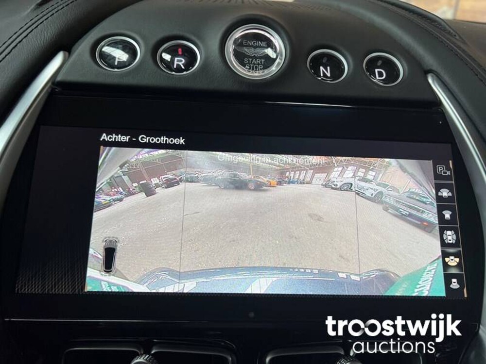 Aston Martin DBX 4.0 V8 551PS 2020, R-303-JK