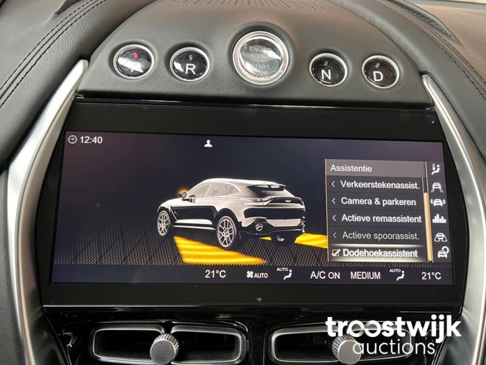 Aston Martin DBX 4.0 V8 551PS 2020, R-303-JK