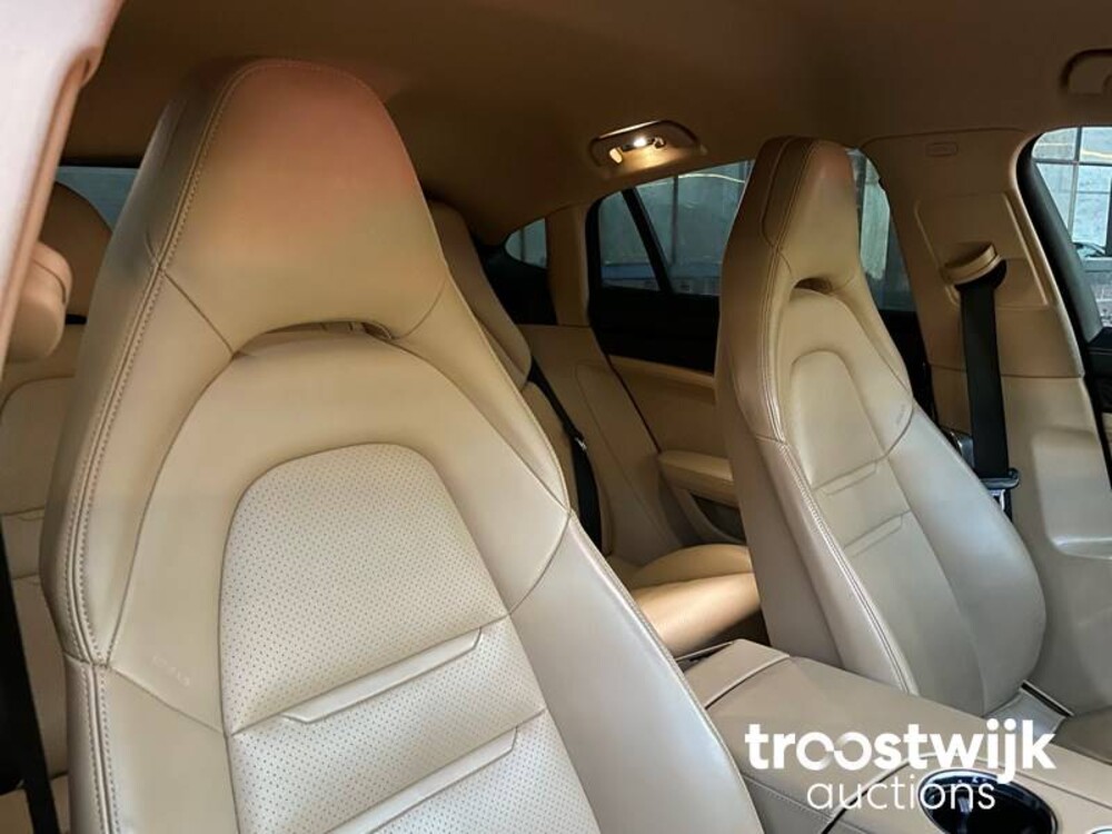 Porsche Panamera E-Hybrid 4 2.9 V6 SportChrono 462hp 2018 -Orig. NL-, SF-783-F