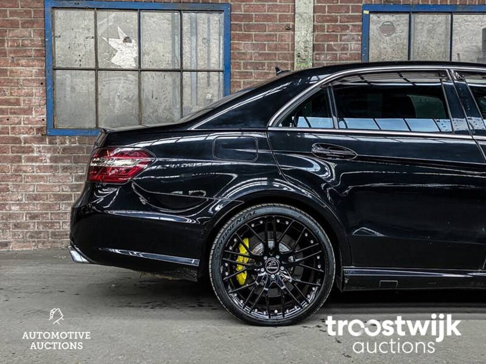 Mercedes-Benz E63 AMG 6.3 V8 E-Klasse 514PS 2010
