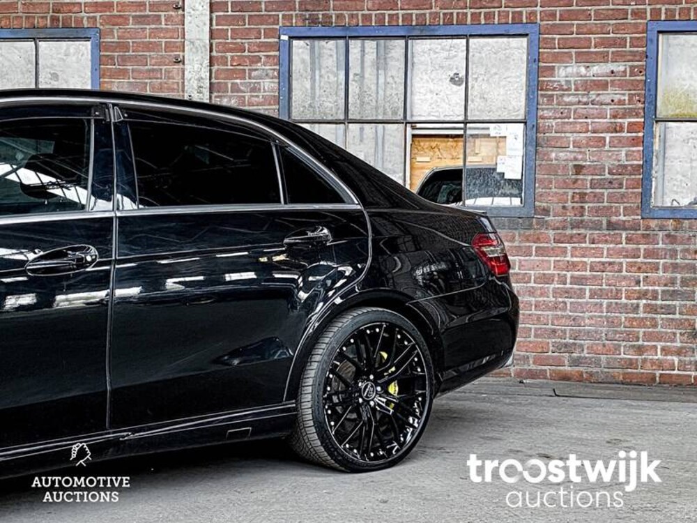 Mercedes-Benz E63 AMG 6.3 V8 E-Klasse 514PS 2010