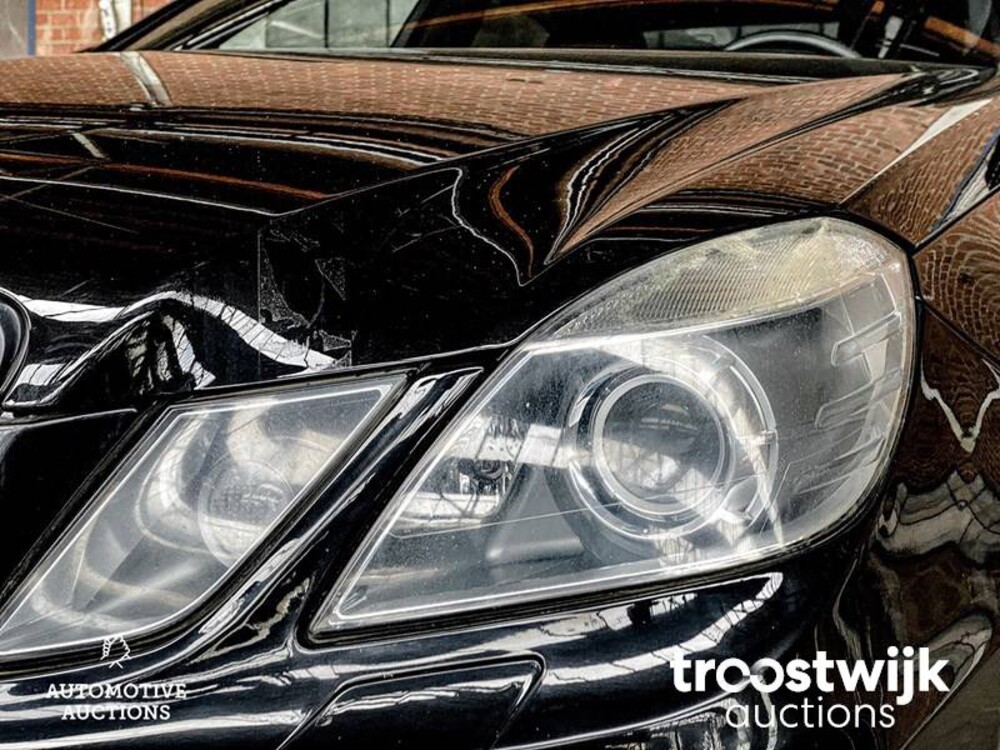 Mercedes-Benz E63 AMG 6.3 V8 E-Klasse 514PS 2010