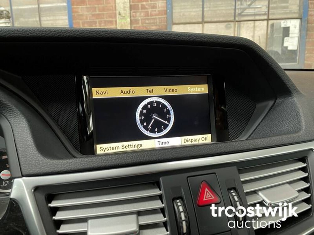 Mercedes-Benz E63 AMG 6.3 V8 E-Klasse 514PS 2010