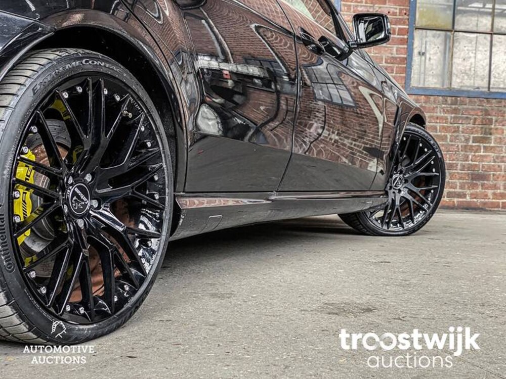 Mercedes-Benz E63 AMG 6.3 V8 E-Klasse 514PS 2010