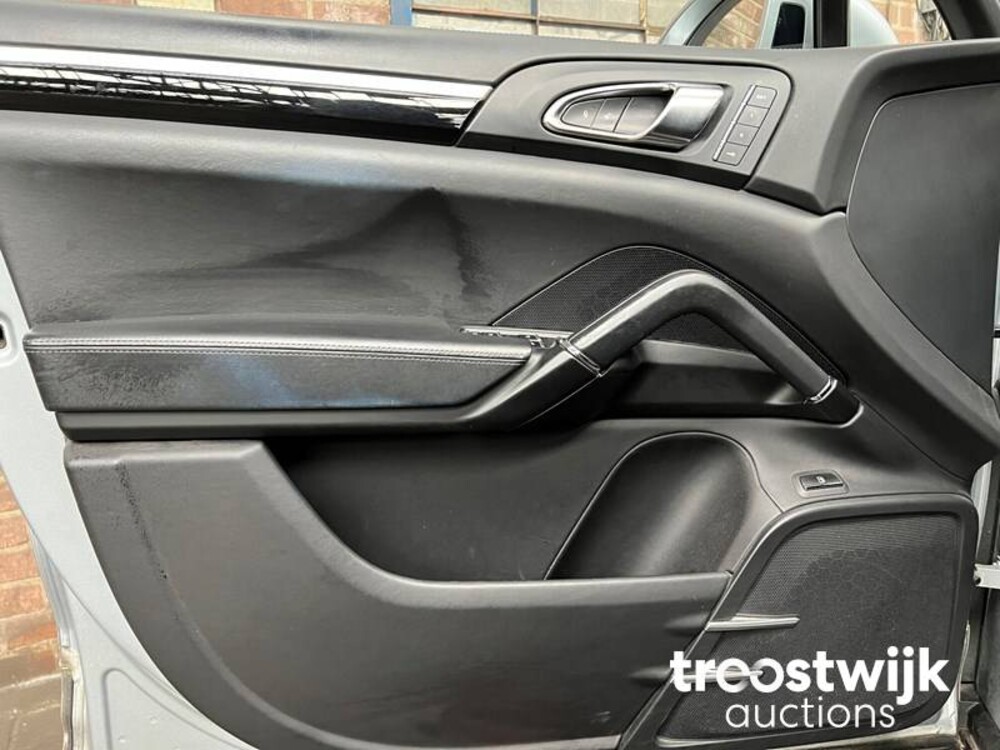 Porsche Cayenne S E-Hybrid 3.0 V6 -Orig. NL- 416hp 2015, GT-415-H