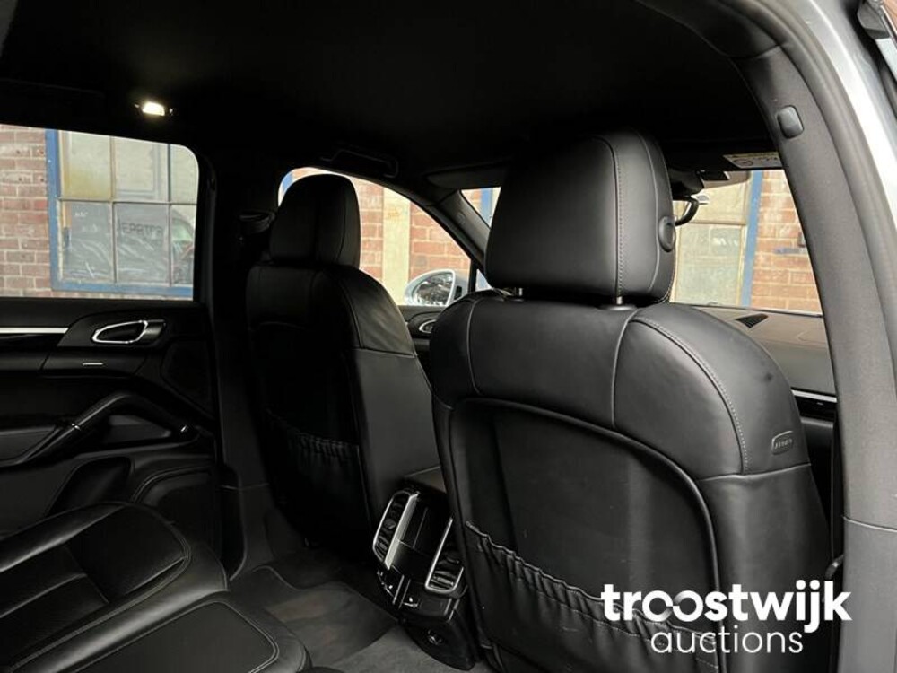 Porsche Cayenne S E-Hybrid 3.0 V6 -Orig. NL- 416hp 2015, GT-415-H