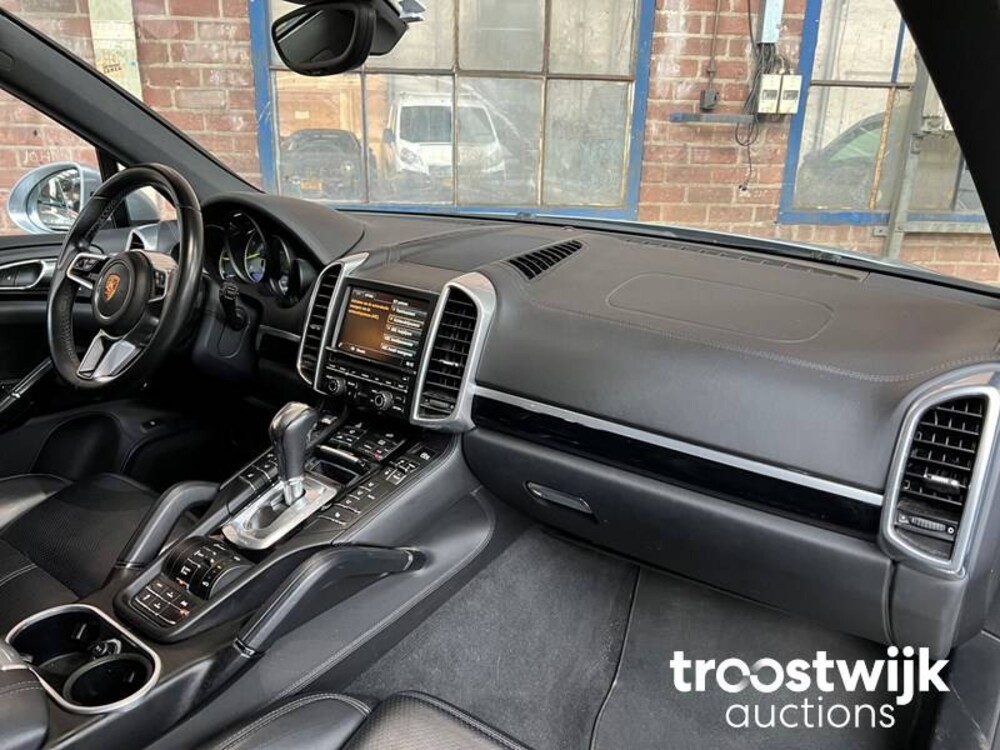 Porsche Cayenne S E-Hybrid 3.0 V6 -Orig. NL- 416hp 2015, GT-415-H