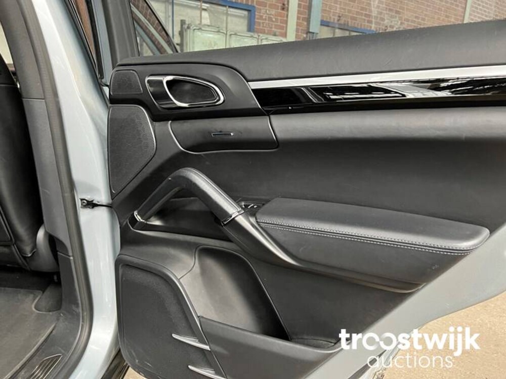 Porsche Cayenne S E-Hybrid 3.0 V6 -Orig. NL- 416hp 2015, GT-415-H