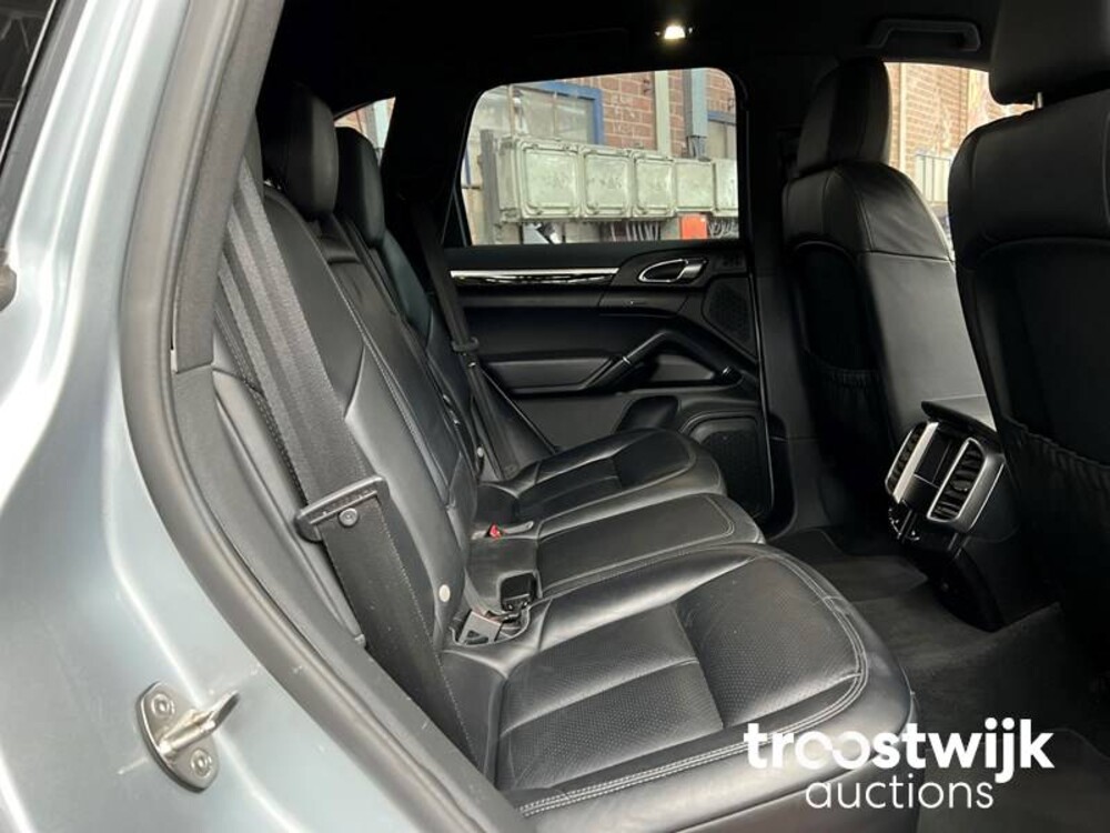 Porsche Cayenne S E-Hybrid 3.0 V6 -Orig. NL- 416hp 2015, GT-415-H