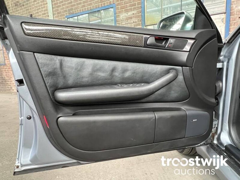 Audi RS6 Limousine 4.2 V8 Quattro  450hp 2003, ZS-298-V