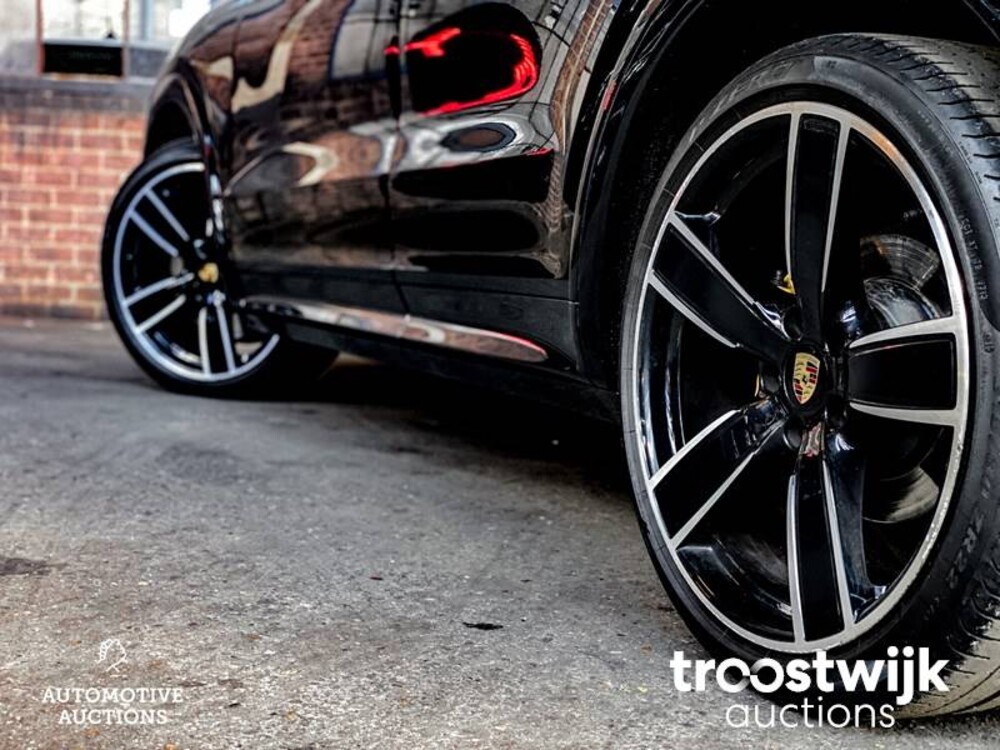 Porsche Cayenne S 2.9 V6 Sport Design 441hp 2019 SportChrono, NL Nummernschild 