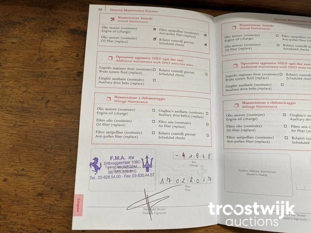 Ferrari 458 Italia F142 4.5 V8 570hp 2011