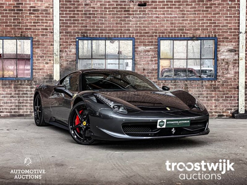 Ferrari 458 Italia F142 4.5 V8 570hp 2011