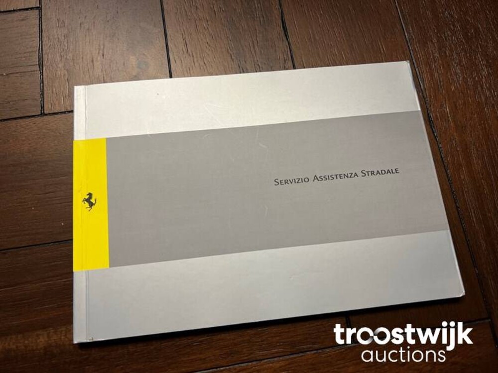 Ferrari 458 Italia F142 4.5 V8 570hp 2011