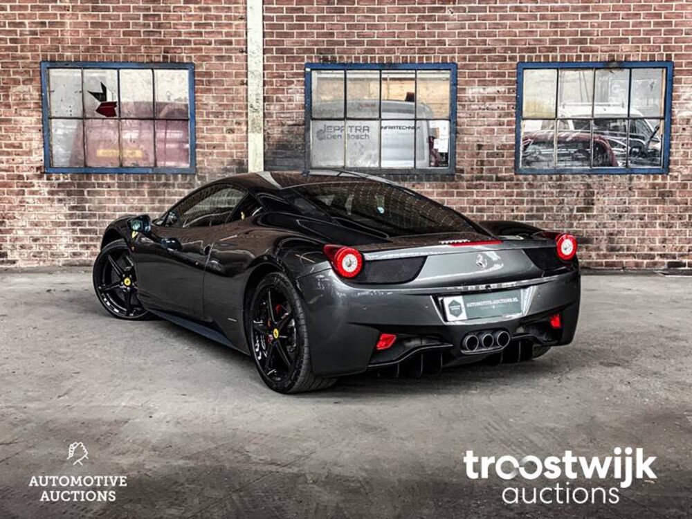 Ferrari 458 Italia F142 4.5 V8 570hp 2011