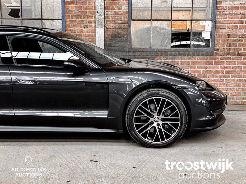 Porsche Taycan Sport Turismo 71 kWh 326PS 2023 -Herstellergarantie-, S-703-FZ