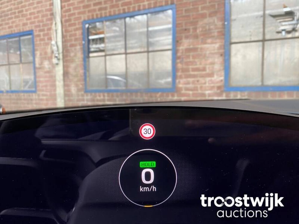 Porsche Taycan Sport Turismo 71 kWh 326PS 2023 -Herstellergarantie-, S-703-FZ