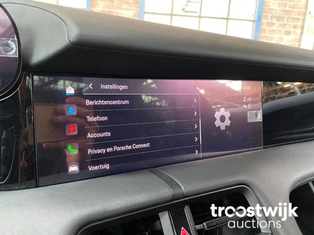 Porsche Taycan Sport Turismo 71 kWh 326PS 2023 -Herstellergarantie-, S-703-FZ