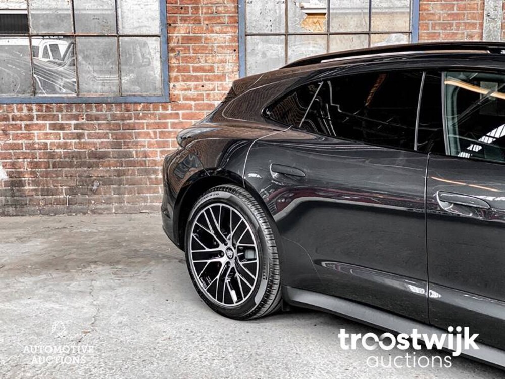 Porsche Taycan Sport Turismo 71 kWh 326PS 2023 -Herstellergarantie-, S-703-FZ