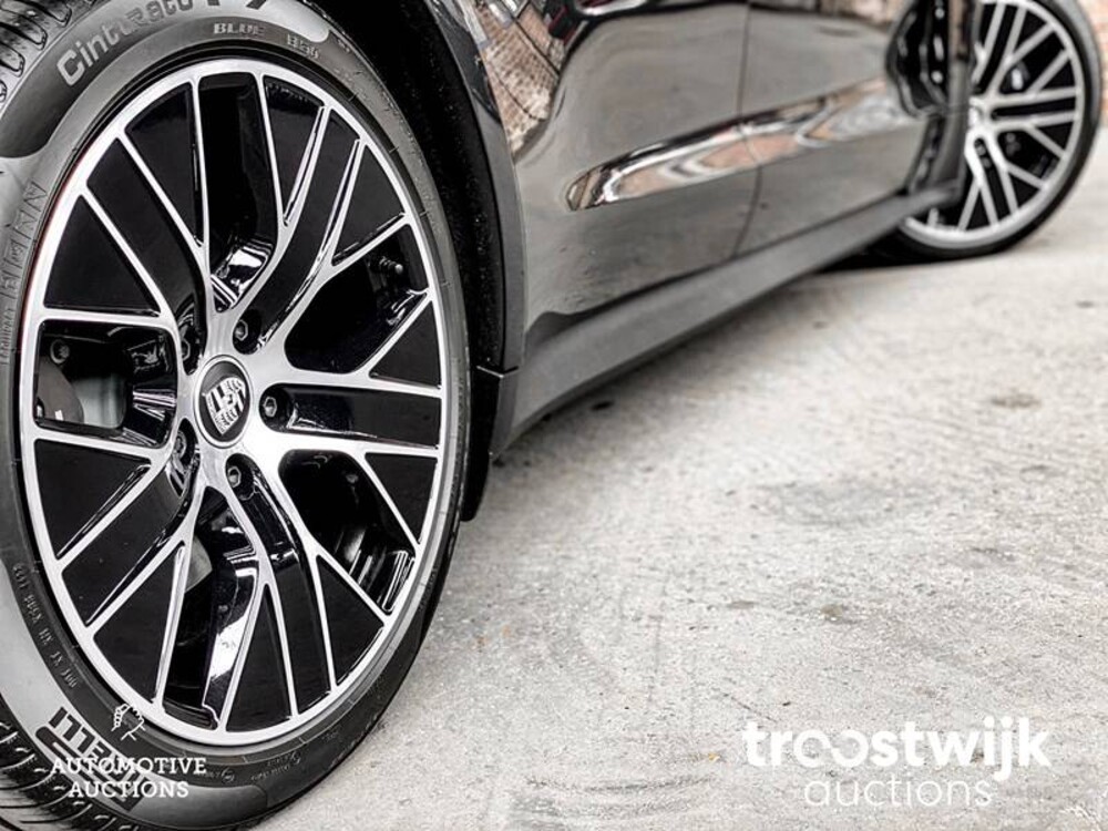 Porsche Taycan Sport Turismo 71 kWh 326PS 2023 -Herstellergarantie-, S-703-FZ
