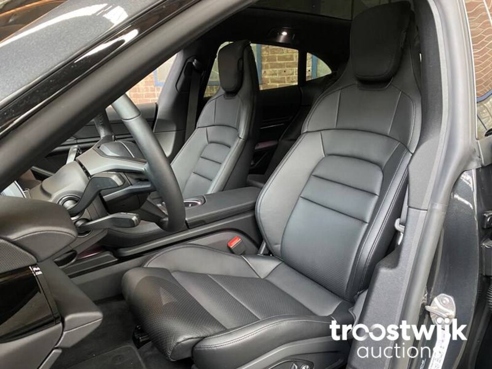 Porsche Taycan Sport Turismo 71 kWh 326PS 2023 -Herstellergarantie-, S-703-FZ